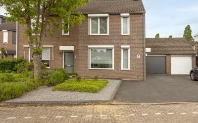 Hendrik van. 9