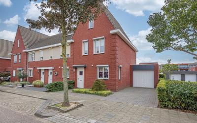 Maastrichte. 106