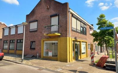 Amstenrader. 48