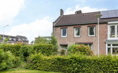 Akerstraat-. 33