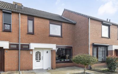 Leliestraat 4
