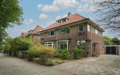 Hazenkampse. 9