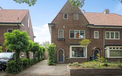 Hazenkampse. 135