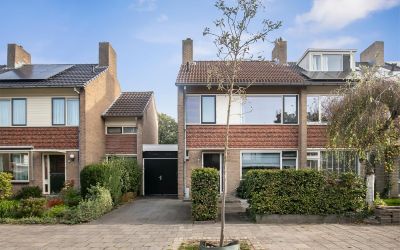 Azurietstra. 18
