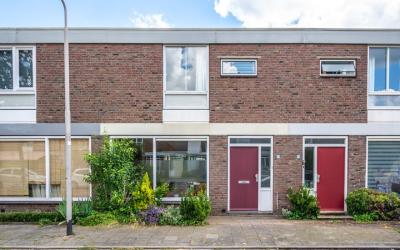 van Limburg Stirumstraat 17