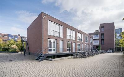 Eerste Oude. 142