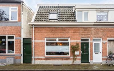 Oude Nonnen. 323