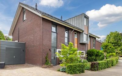 Pé Hawinkel. 27