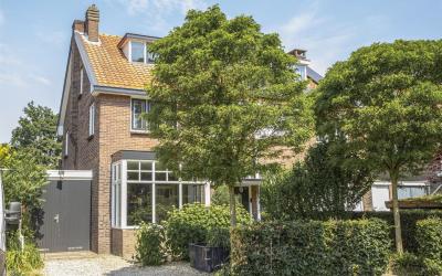Oude Graafs. 230
