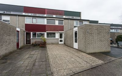 van de Veld. 72
