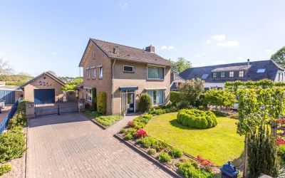 Dorpstraat 56