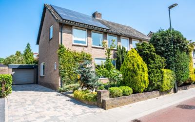 Middelweg 66