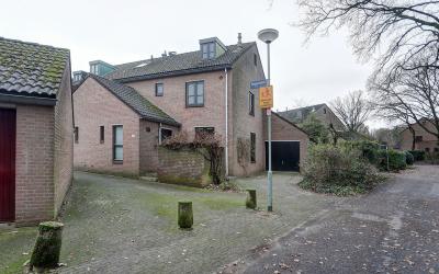 Begijnenhof 24