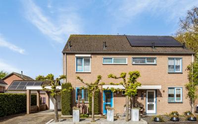 Hoekweg 63