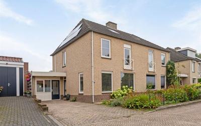 Esdoornstra. 2-C