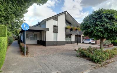De Hage 15