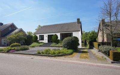 Dorpsstraat 10