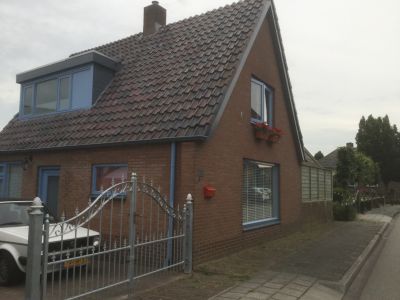 Dorpstraat 12