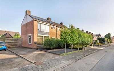 Dorpstraat 62