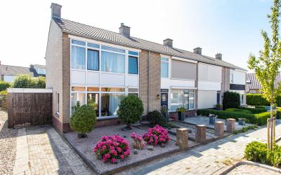 Zalmstraat 8