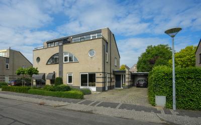 Kleidonk 24