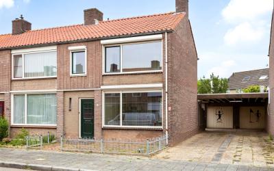 Piet Heinst. 16