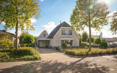 Nijverheids. 8