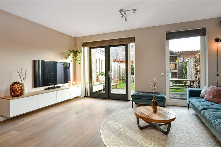 Tussenwoning te koop: Colosseum 25A, Elst