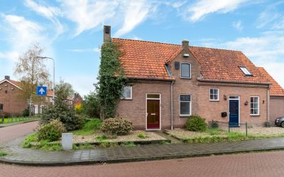 Damstraat 18