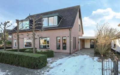 Steenbeekst. 20