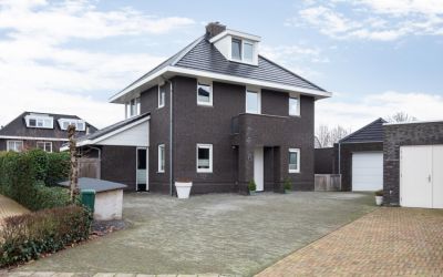 Burgemeeste. 6-A