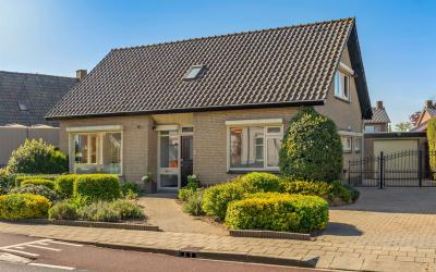 Iepenstraat 1