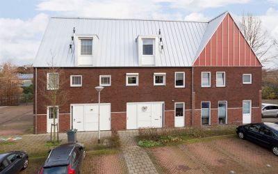 Nije Hof 12