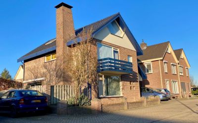 Distelakker 33