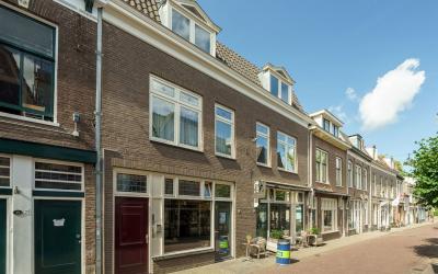 Junusstraat 25