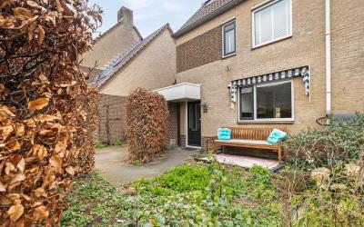 Ko van Dijk. 32
