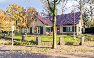 van Heecker. 1