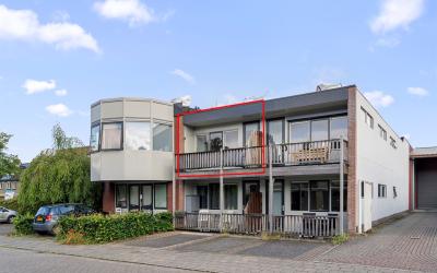 Van Brienen. 7-17
