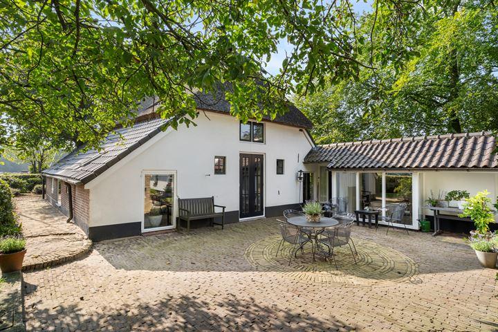 Vrijstaande woning te koop: Klomperweg 122, Lunteren