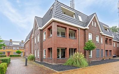 De Bron 4