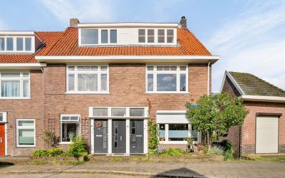 Van Wagenin. 81