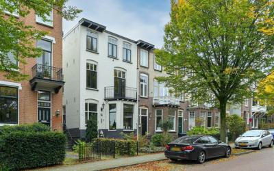 Appartement te koop Van Lawick van Pabststraat 127-2