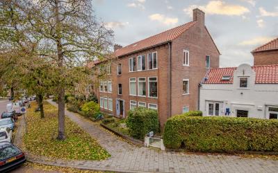 Burgemeeste. 91-3