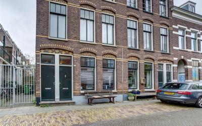 Agnietenstraat 76