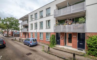 Driekoningendwarsstraat 37