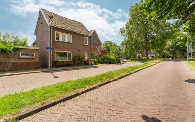 Van Slingel. 2
