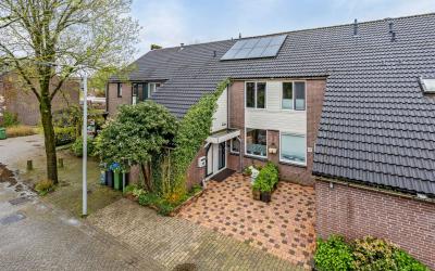 Oosterhouts. 23