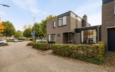 Oosterhouts. 128
