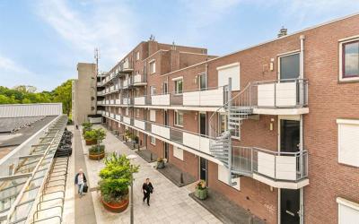 Oostburgwal 51