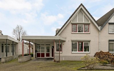 Warmoezerij 17